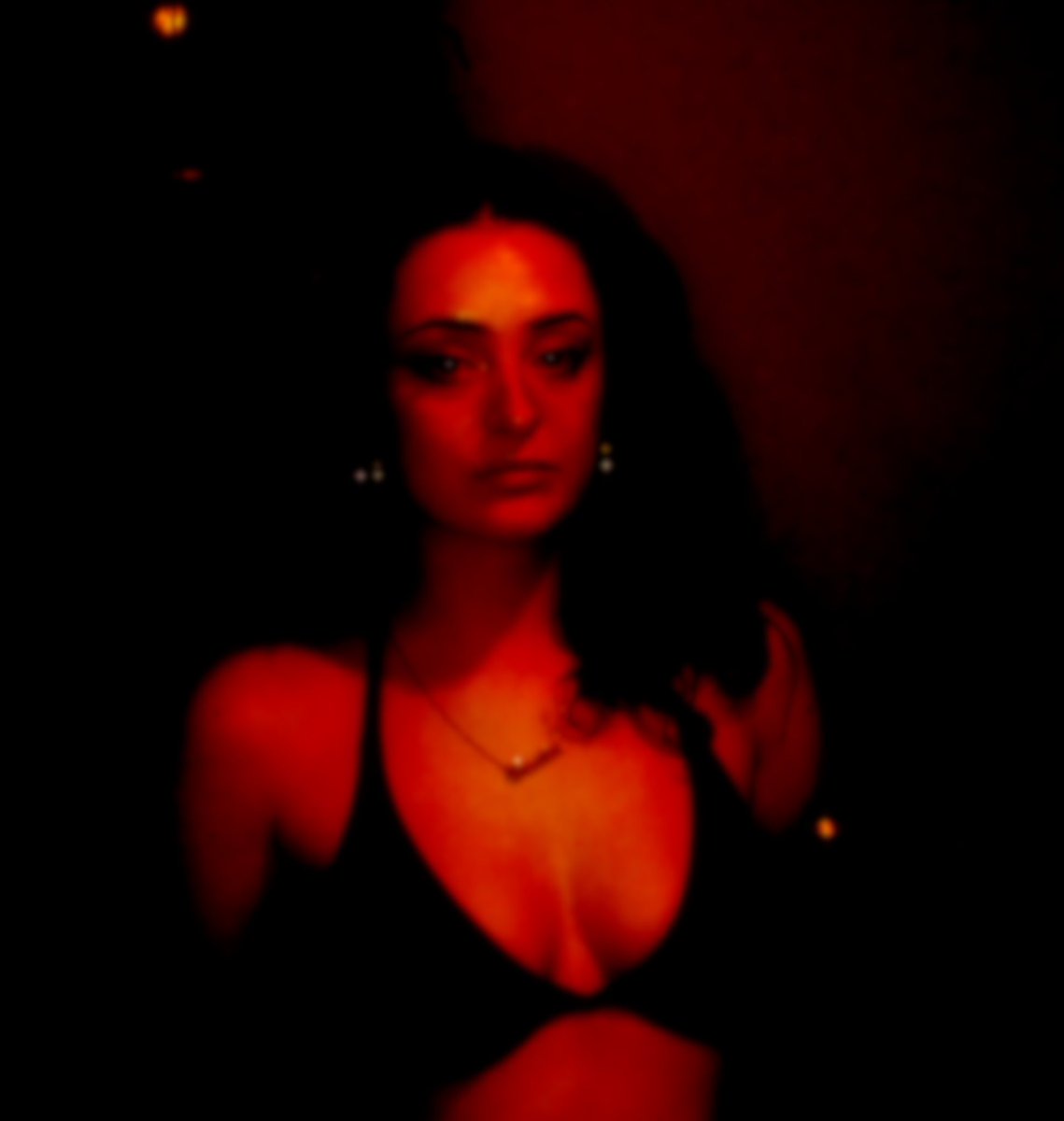 Pre save my second single ‘Dunno How to Love’ here ditto.fm/dunno-how-to-l… 🫀🫀🫀🫀