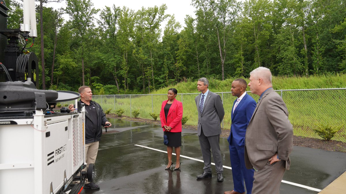 Authority on Twitter Board members/staff