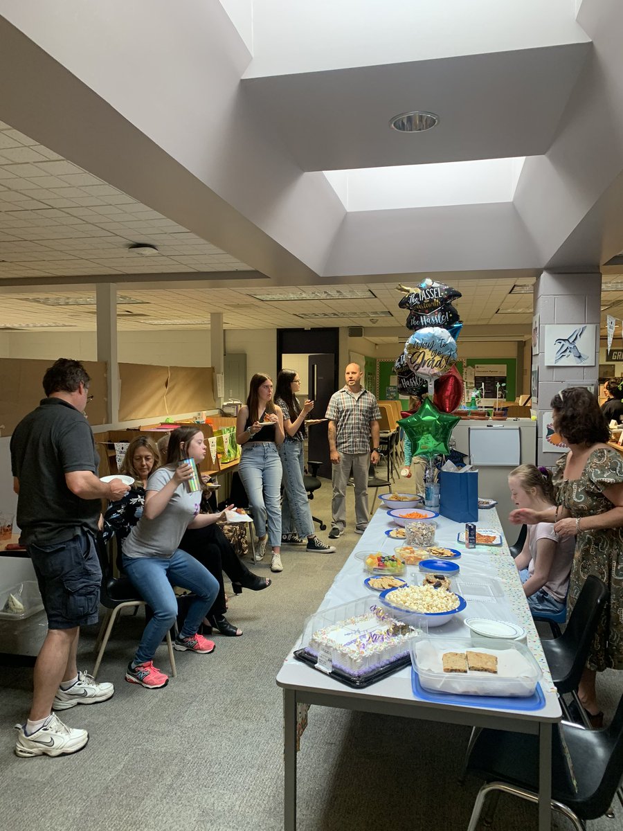 Saint Francis Phoenix tweet media