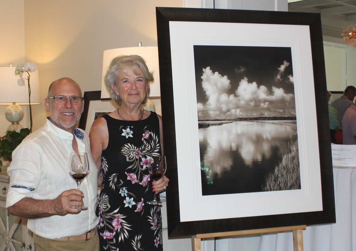 BerkeleyHall_SC's tweet image. Cheers to our wonderful Stock Your Cellar event! Showcasing exceptional wines and the stunning photography of fine art landscape photographer Ben Ham! #BerkeleyExperience