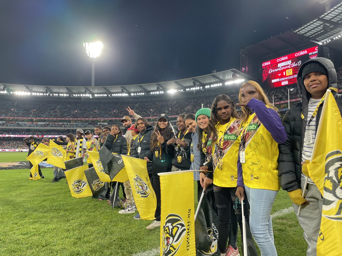 Melbourne Indigenous Transition School (MITS) formed a ‘Guard of Honour’ for the Richmond Tigers at a recent game at Melbourne Cricket Ground in front of an 80,000 strong crowd.

MITS is supported by both John Laing and the John Laing Charitable Trust’s Make A Difference Scheme.