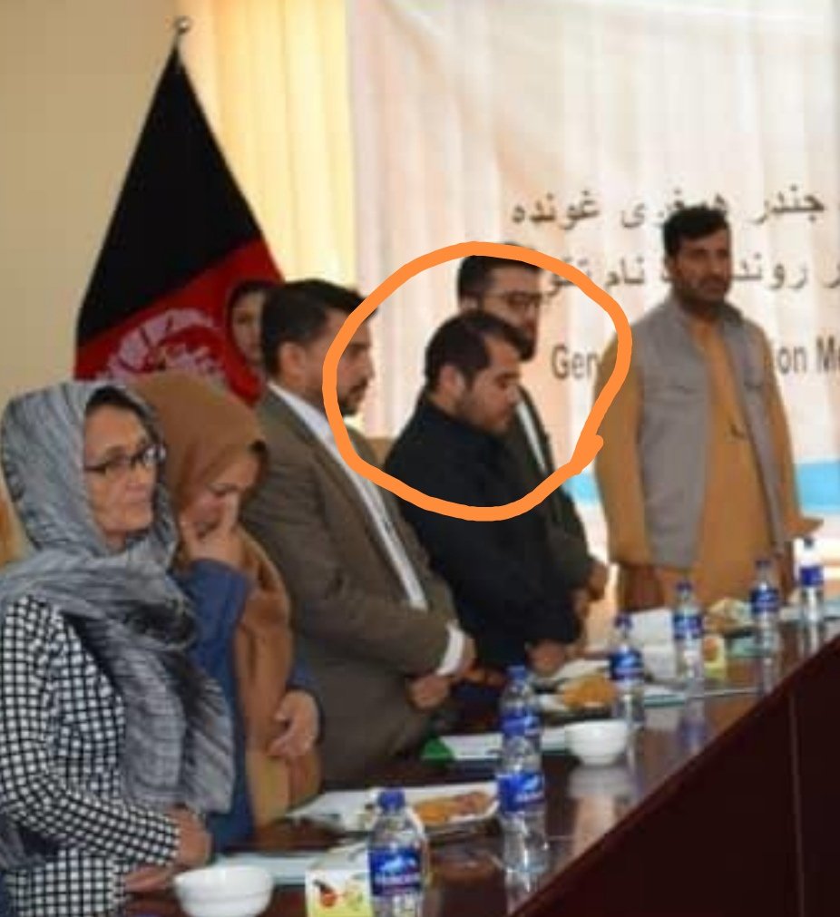 Olivegroupcons's tweet photo. @naweed_kawish چند روز پیش مشاور دونر های انتخاباتی افغانستان را برده بود از B17 به اسم دانش حالت شهرک B17 خراب  و باید خارجی ها یک کار کنند.. این شخص را گرفته بود. https://t.co/FUgnUpMkkV