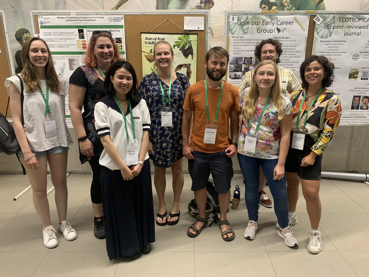 _Laura_GomDe's tweet photo. Tropical chemical ecology session at @soctropecol conference #gtoe2023 🥑🫐🌸🌻 thank you @ONevo_EvolEcol @kimvalentakim and Katharina Brandt for organizing it! https://t.co/ZdzeKGfA5r