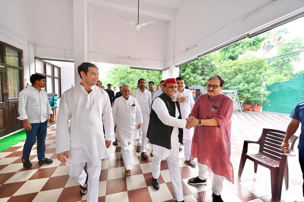 Akhilesh Yadav tweet media