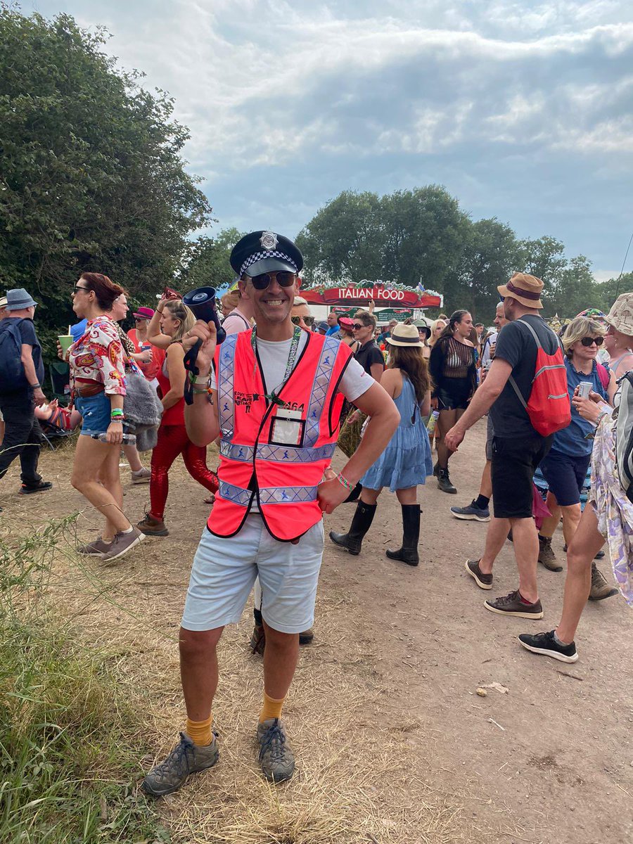 Glastonbury Live tweet media