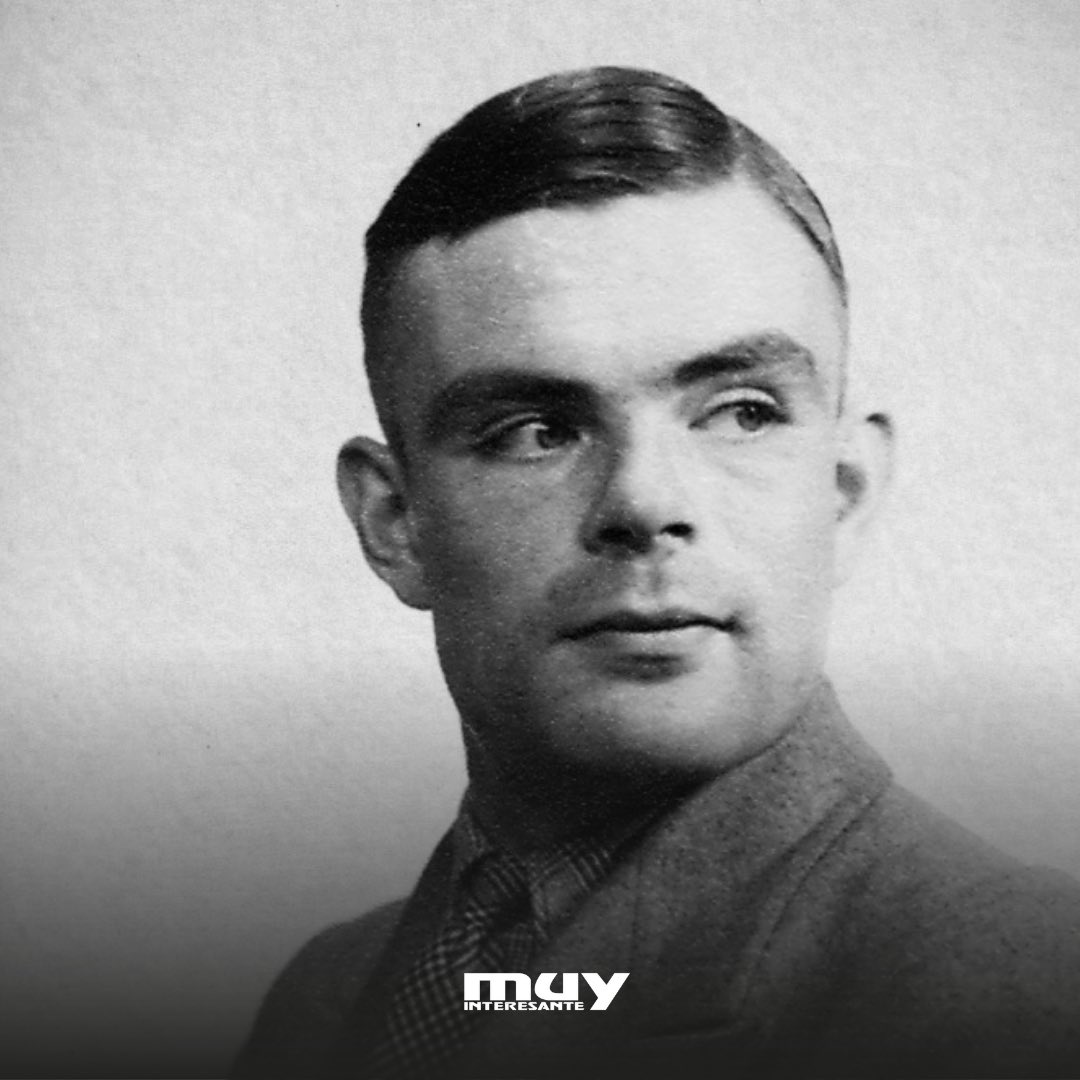 Hoy se cumplen 111 años del nacimiento de Alan Turing, el genial matemático y científico británico que es considerado el padre de la computación y la inteligencia artificial. Te contamos algunas curiosidades sobre su vida y su obra👇