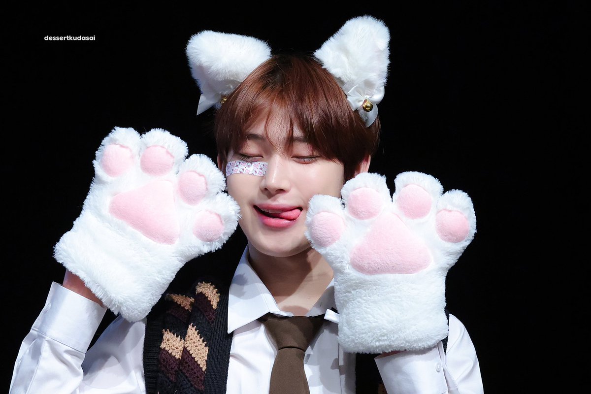 dessertkudasai's tweet photo. 선우야 사랑해♡ 🎉🎂🎊🎁🤍
#선우야_네_빛으로_세상은_여름이_돼
#TwentyFirstBloomOfSunoo https://t.co/OCvzh6rGlt