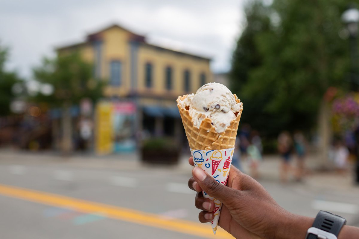 VisitBreck tweet media