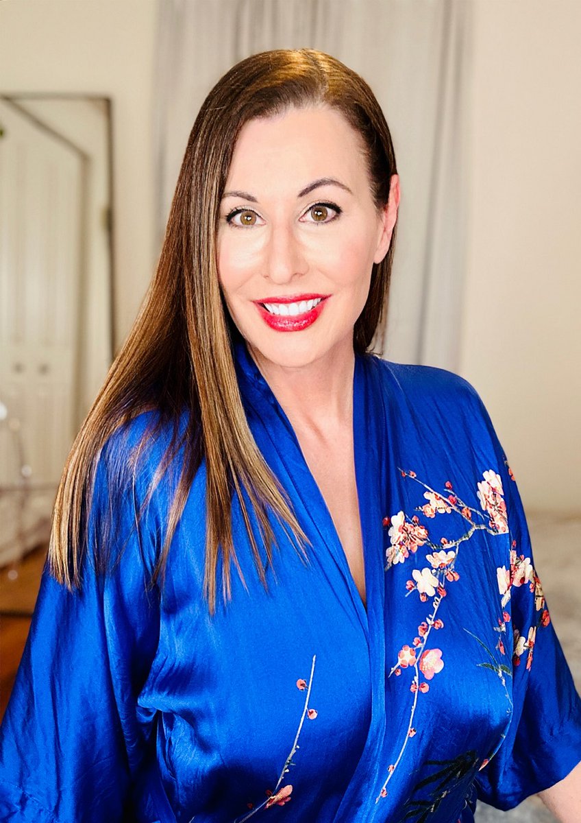 Fleshbot on Twitter: "Elaina St. James is under doctor’s orders to