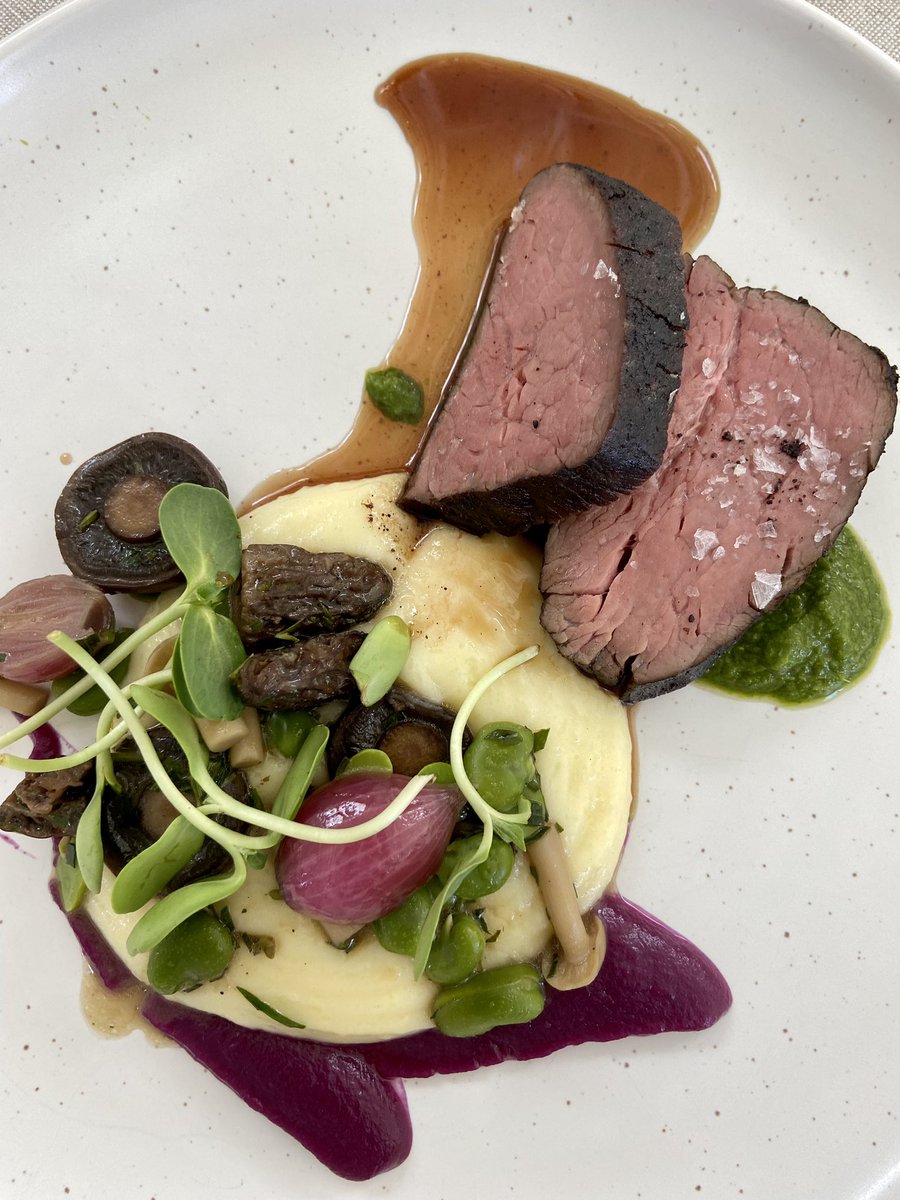 VacayCanada's tweet image. One of the #OkanaganValley’s leading wineries is now also home to a fine place to dine. Chef de cuisine Josh Mueller brings an impressive culinary pedigree to @LiquidityWines in Okanagan Falls, where he collaborates with winemaker Amy Paynter on a wine-centric menu.