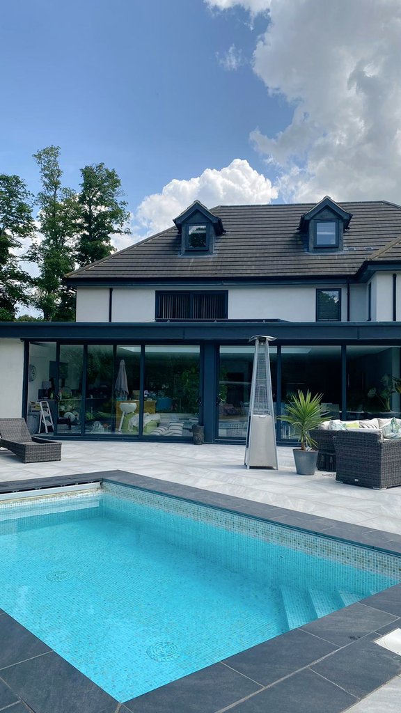 BlueCubePools's tweet image. Today we serviced one of our favourite pools.

In 2018, we won an energy-efficiency award at the @UKPoolSpaAwards and a gold award with @spata with this #poolbuild

#luxurypool #luxurylifestyle #outdoorliving #gardeninspiration #summervibes #swim #awardwinning #health #wellbeing