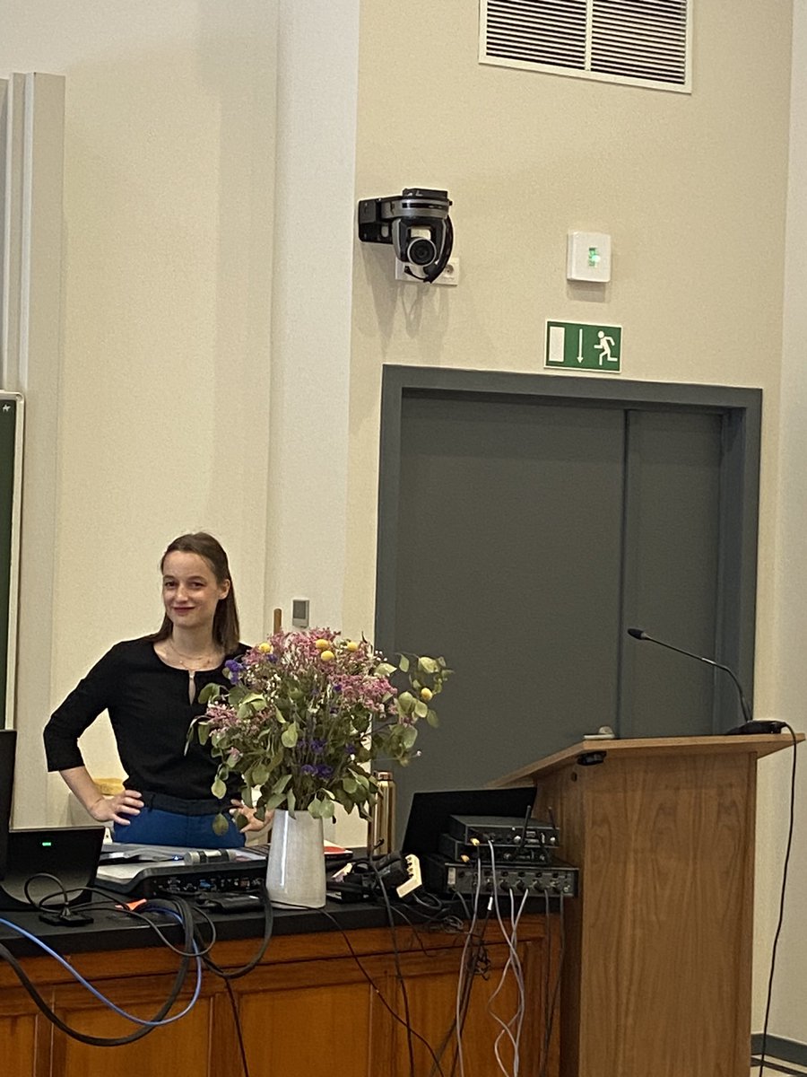 Another day, another impressive PhD defence! Congrats, Dr. van Alst! 🥳 #shedidit @abigael_vA