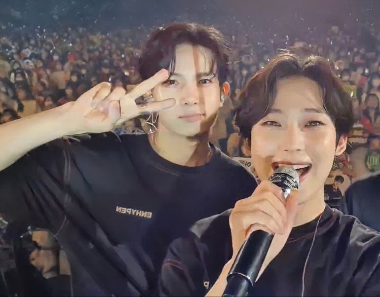 Happy Birthday to all Sunoo fc out there. Specially to my Brother @pixiefaeri. 😄