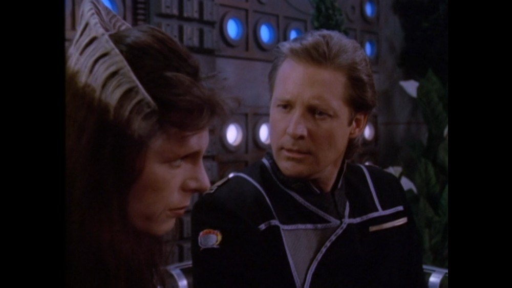 I am a first time watcher of #Babylon5 and just watched the season 3 finale. These two acted the hell out of this scene. One of my favorite episodes of the series (even if it was incredibly sad).