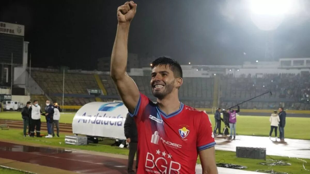 #ExclusivaLaRed | Esteban Paz: “Ronie Carrillo vendrá al club por un contrato de 3 años”

▶️ go.rlared.site/NQxSRG

#LaRadioQueSiempreEstá