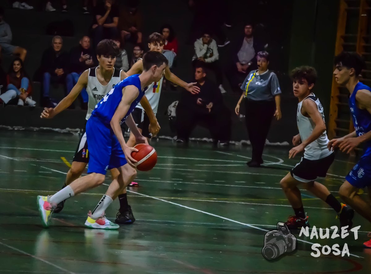 BaskeTenerife's tweet photo. 📷❤️🏀 @CB_SantaCruz  - @CD_Heidelberg  (03/12/2022) #CadAutMas

Todas las fotos en Facebook (Nauzet Sosa - Fotografia / Enlace en el perfil): https://t.co/ZUmyHbi9qv https://t.co/yhc7Zc8BnB
