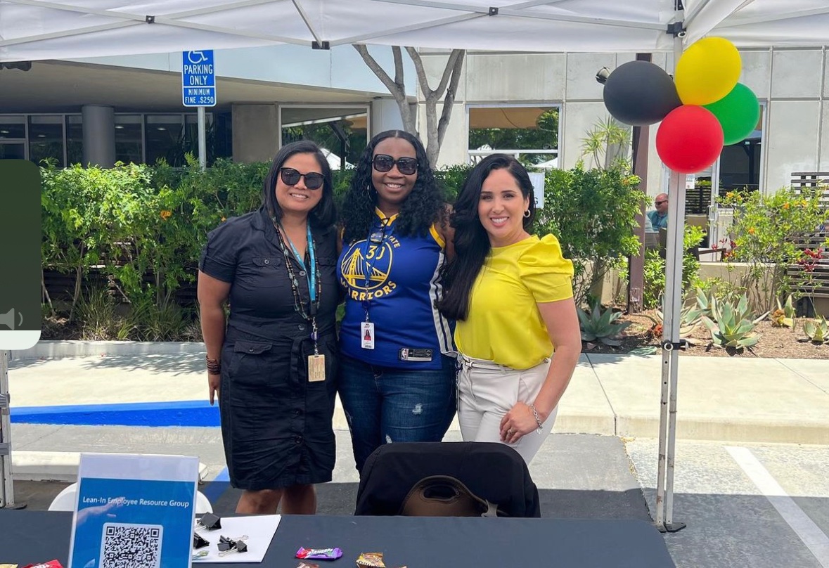 Celebrating #JuneteenthDay with all @SDGE company Employee Resource Groups at our first annual fair to celebrate diversity & commemorate the significance of this day.  I’m proud to be a part of an inclusive & welcoming work culture! #SDGEgiving