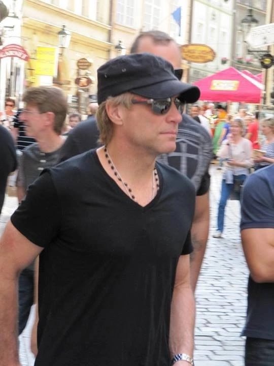 jane_jbj's tweet photo. Jon, Obi and Matt on the streets of Prague on June 23rd  2013 🏰
📷 credit to the owner 
#BonJovi #JonBonJovi 🖤🥰 https://t.co/PtDOZwLu5Y