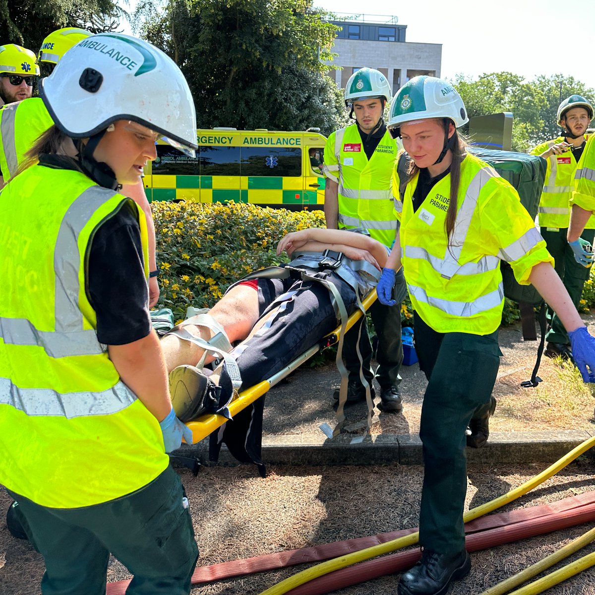 👏 A huge well done to all our students who participated in the latest major incident training exercise on Glenside Campus, this time involving a house fire 🚒 A special thank you to all the external agencies that supported our students during the exercise 🚑👨‍🚒👮‍♀️