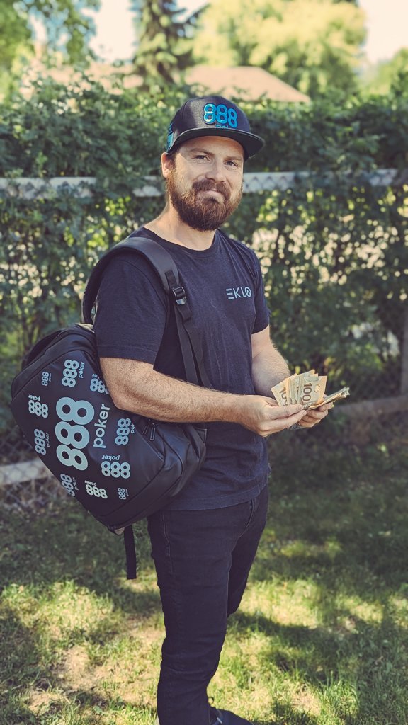 New backpack 🎒. Finally got a place to put all my poker winnings. Thanks <a href="/888poker/">888poker</a> for the swag 😝.