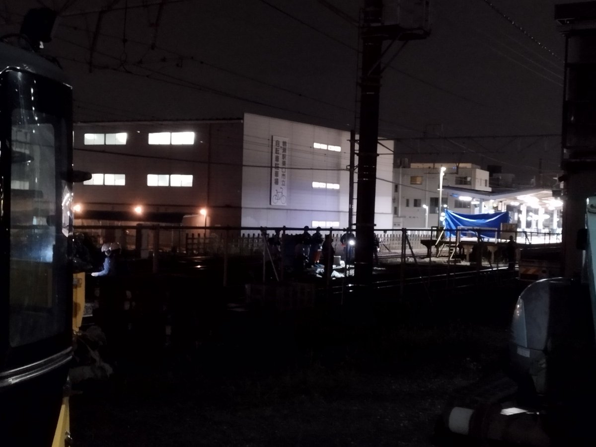 giccyan's tweet photo. #東武東上線
#人身事故
#鶴瀬
#トイレ我慢できん

2時間はトイレ我慢できんわ。
電車から降りてトイレ行ってリフレッシュ。
降りてみて気づく周りの騒がしさ。
警察の人に聞いたけど、やっぱりこの電車が人を轢いたらしい。 https://t.co/ZU7taFpbxw