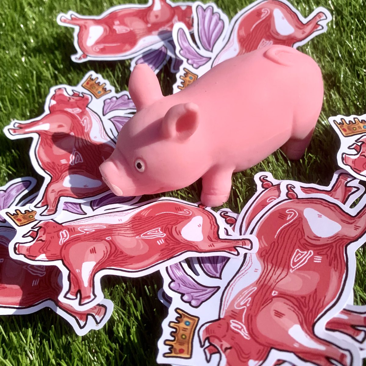 🐷Technoblade stickers!❤️

all proceeds will go to SFA! 

link & more info below :) 

rts really appreciated!!! consider buying a sticker :)