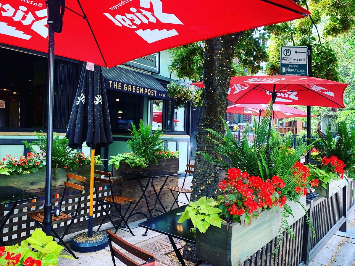 Happy Friday! What are your plans today? Check out our full menus via our website in here >> greenpostpub.com (serving breakfast, lunch and dinner all weekend long!)

#greenpostcafe #greenpostpub #lincolnsquare #patio #patiodesign #patioseason #outdoordining