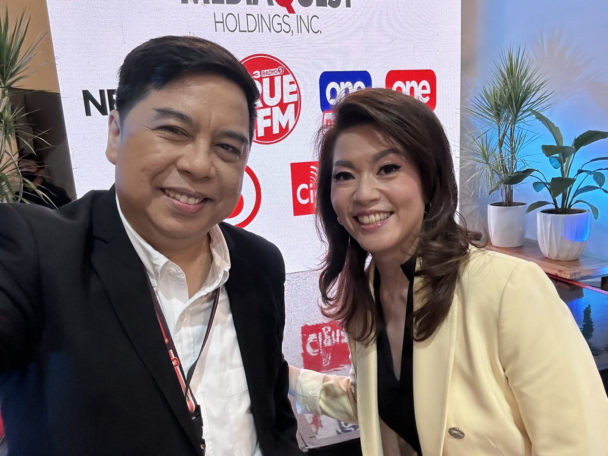 jovefrancisco's tweet photo. #MediaQuest #MVP
ONE NEWS + ONE PH + NEWS5 + TRUE FM
STL trio @jovefrancisco @halili_maricel @chiqui_vergel with our channel manager Icy Padua, Ted Failon and @cathyyang 👌
June 23,2023 FRIDAY https://t.co/1542jQcU1x