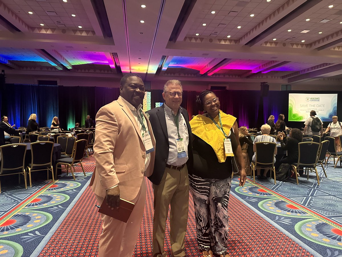 BinduMathMindst's tweet image. Connecting with districts to continue empowering schools to reach their vision. @Ready4rigor @MTothAuthor @Shaquemgriffin brought their passion, positive energy, and unwavering believe in the work we do to empower all children. @IE_empower #BE2023