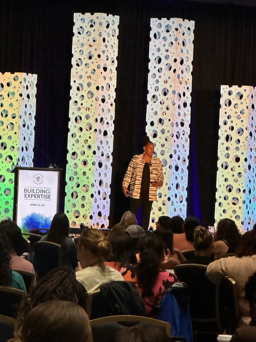 BinduMathMindst's tweet image. Connecting with districts to continue empowering schools to reach their vision. @Ready4rigor @MTothAuthor @Shaquemgriffin brought their passion, positive energy, and unwavering believe in the work we do to empower all children. @IE_empower #BE2023