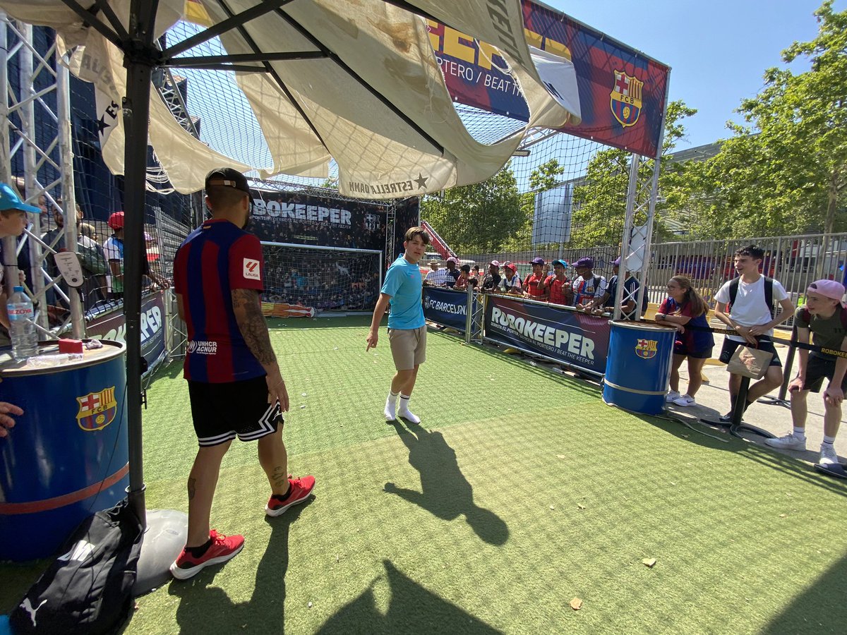 wgsbbarca2023's tweet photo. Finished our visit to the ground with some penalties https://t.co/YBO2ndu8Z0