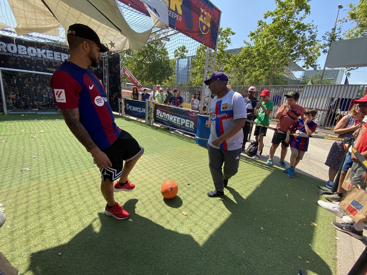 wgsbbarca2023's tweet photo. Finished our visit to the ground with some penalties https://t.co/YBO2ndu8Z0