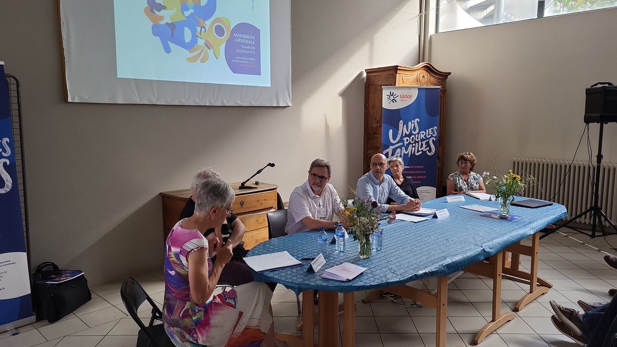 Assemblée Générale 2023, table ronde "les outils du bénévolat", dans le cadre des travaux sur l'articulation vie associative, vie familiale, vue professionnelle, menés par le Conseil d'administration de l'Udaf de la Drôme