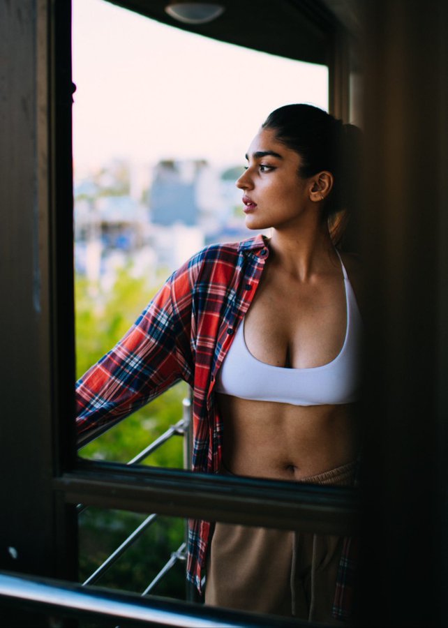 FzUonwvWwAAJ5hT?format=jpg&name=900x900