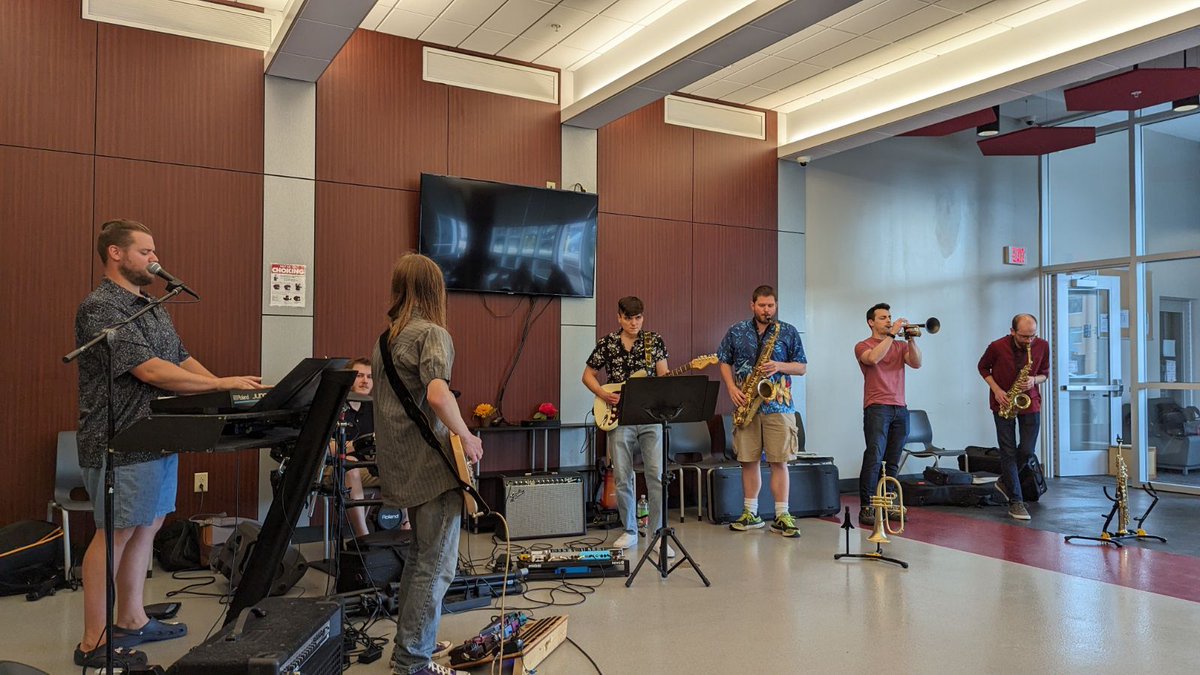 🎸🏠 Last night's "Rock the Shelter" #concert was a success! "I loved it! We all loved it! We need more of that here!" - Terrance, Resident. Wild Card delivered an electrifying performance! Join us in bringing hope through #music, contact us at volunteer@buffalocitymission.org.