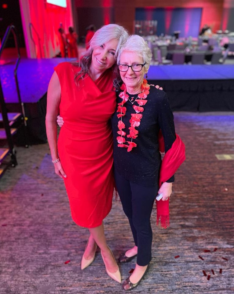 Veradigm's tweet photo. We proudly supported Go Red for Women Evening in Red event by @American_Heart  to aid heart disease and stroke research. Congrats to our Chief HR Officer Lisa Hammond for her contributions as 2022-2023 Go Red for Women Chair! #GoRedforWomen #BeTheBeat #VeradigmLife https://t.co/xGzHGp04jC