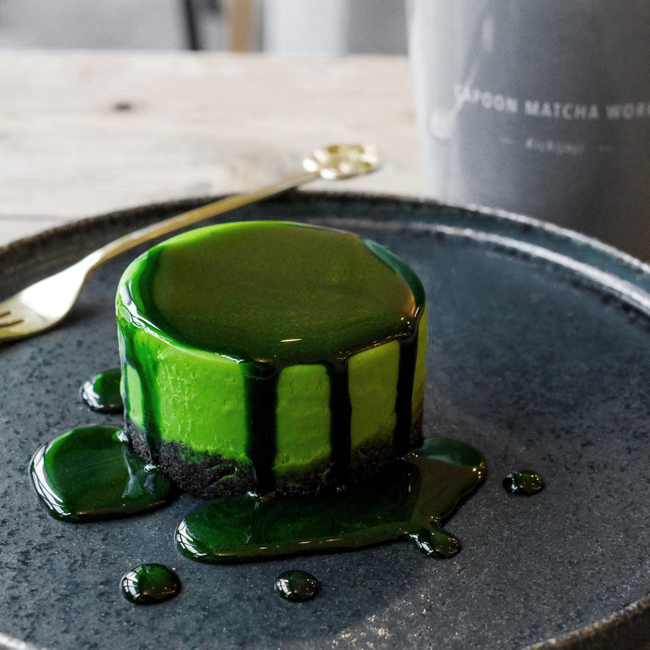 Matchaeologist's tweet photo. Oh my Matcha! ๐ฑ Tag a #MatchaMate who'd go crazy over this delicious #Matcha #CheeseCake ๐ฐ captured by @ nonoka17229033! Explore our matcha range and treat your taste buds to the most delectable-tasting matcha tea ๐, because YOU deserve only the best! ๐https://t.co/hs6yxfESe9 https://t.co/GF30NkzbxY