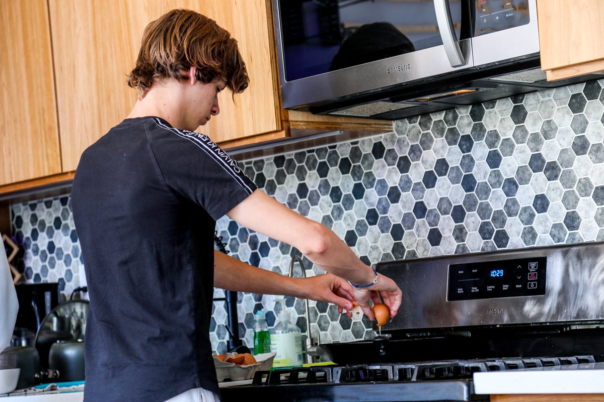 PodShare tweet media