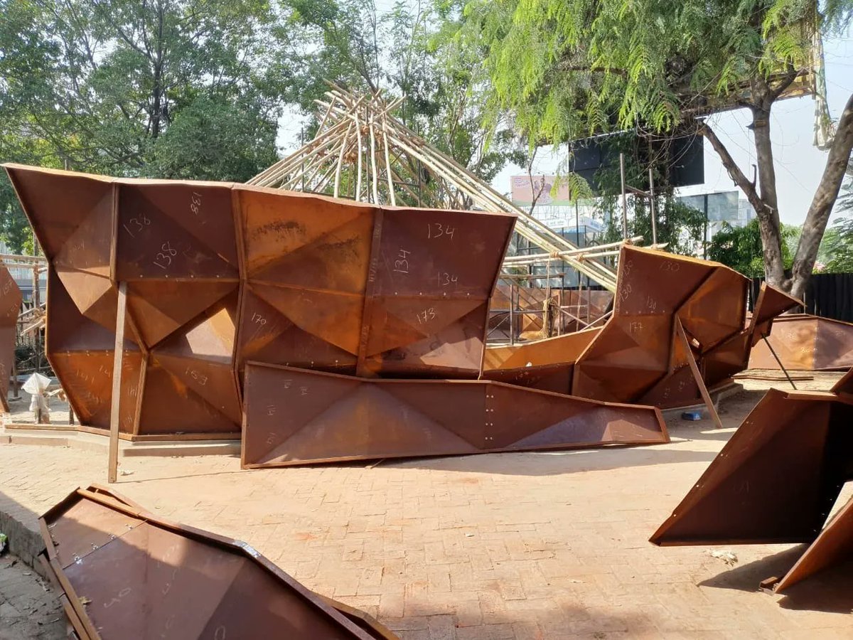 archinect's tweet image. andblack design studio creates a modular, prefabricated black box theater with multifunctional use
arcnct.co/44yC6k3
📸 Vinay Panjwani #ModularArchitecture
