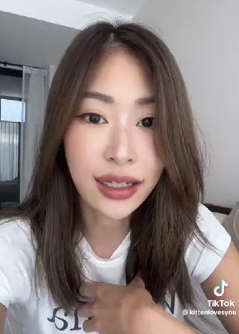 คุนยิปซีบอกว่า การที่ทัวร์ไปลงเมียน้อย แล้วเค้าไม่รุ้สึกรุ้สาอะไร จุดนั้นเป็นความสุขของเค้า เป็นการนีดแอทเทนชั่นของเค้า และทุกคนกีฟแอทเทนชั่นให้เค้าตามที่เค้าต้องการ เราเลยเห็นแอคชั่นแบบนั้นจากเมียน้อย โหหหหห กุอึ้ง 1 เพราะเพิ่งเก็ท 🥹