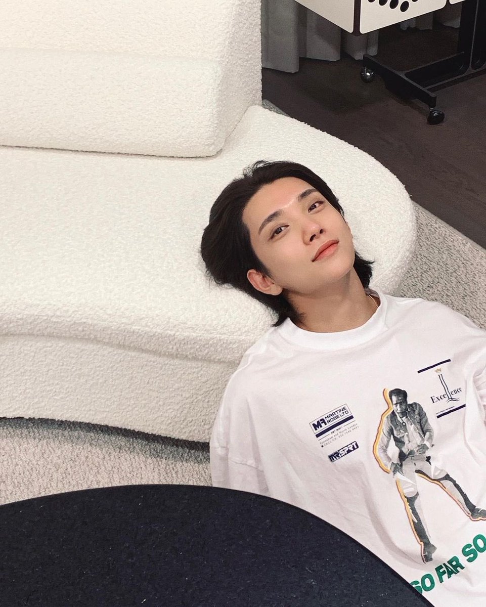 joshumbrella's tweet photo. I LITERALLY SCREAM THIS IS THE BEST DAY OF MY LIFE HE IS SO DAMN FINE WHY
#joshua #shua #조슈아 #joshu_acoustic https://t.co/9aSu4VJ9Oo