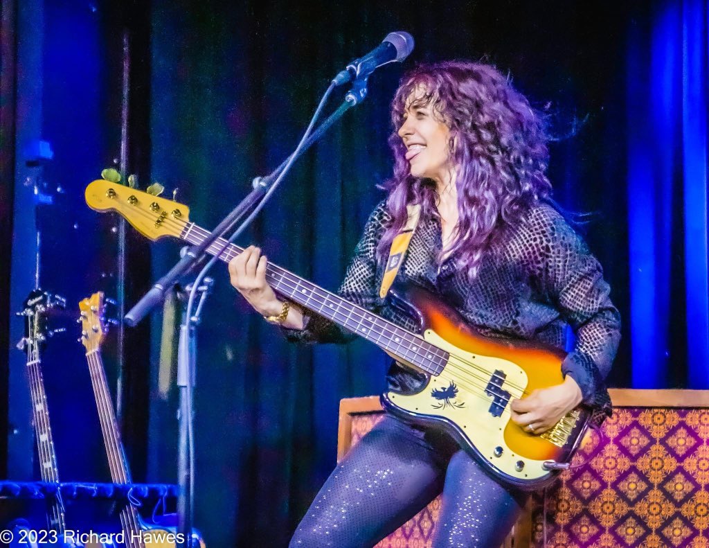 Sometimes you’ll find me being sassy on a #pbass ~ looking forward to @CainsBallroom tonight!  Seats are gone but GA is avails at the door #Fender #girlbass #femalebassist #lefty