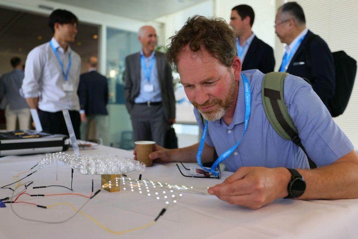Peter Zalar (@peter_zalar) on Twitter photo At the <a href="/HolstCentre/">Holst Centre</a> Innovation Day, on June 21, we exhibited our developments in the field of printed kiriorigami electronics and printed piezoelectric sensors. #切り折り紙 #ピエゾデンサー #printedelectronics At the <a href="/HolstCentre/">Holst Centre</a> Innovation Day, on June 21, we exhibited our developments in the field of printed kiriorigami electronics and printed piezoelectric sensors. #切り折り紙 #ピエゾデンサー #printedelectronics