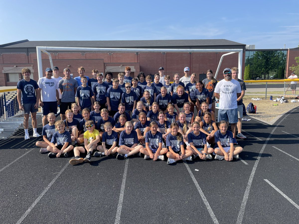 What an awesome turnout for our Track Camp! Awesome job to everyone involved! Let’s get the meet day started!!!