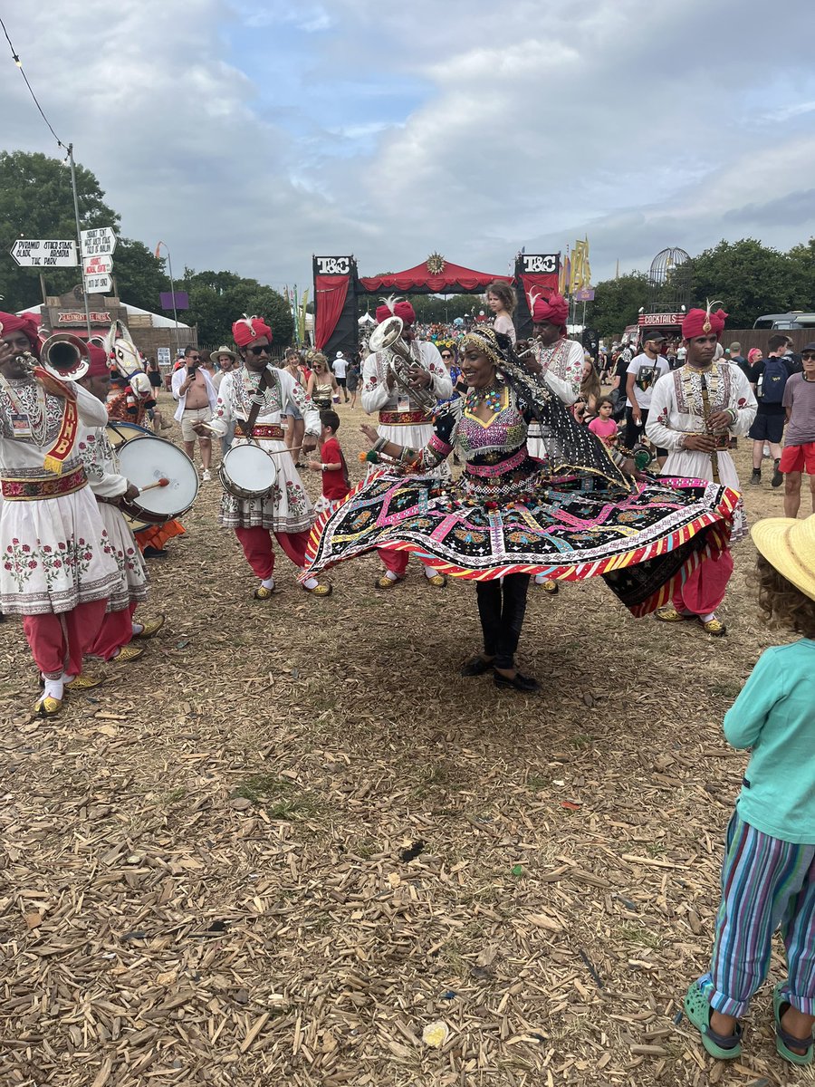 GlastoLive's tweet photo. Twirls over at Theatre &amp; Circus. DH https://t.co/uycLxJXTZV