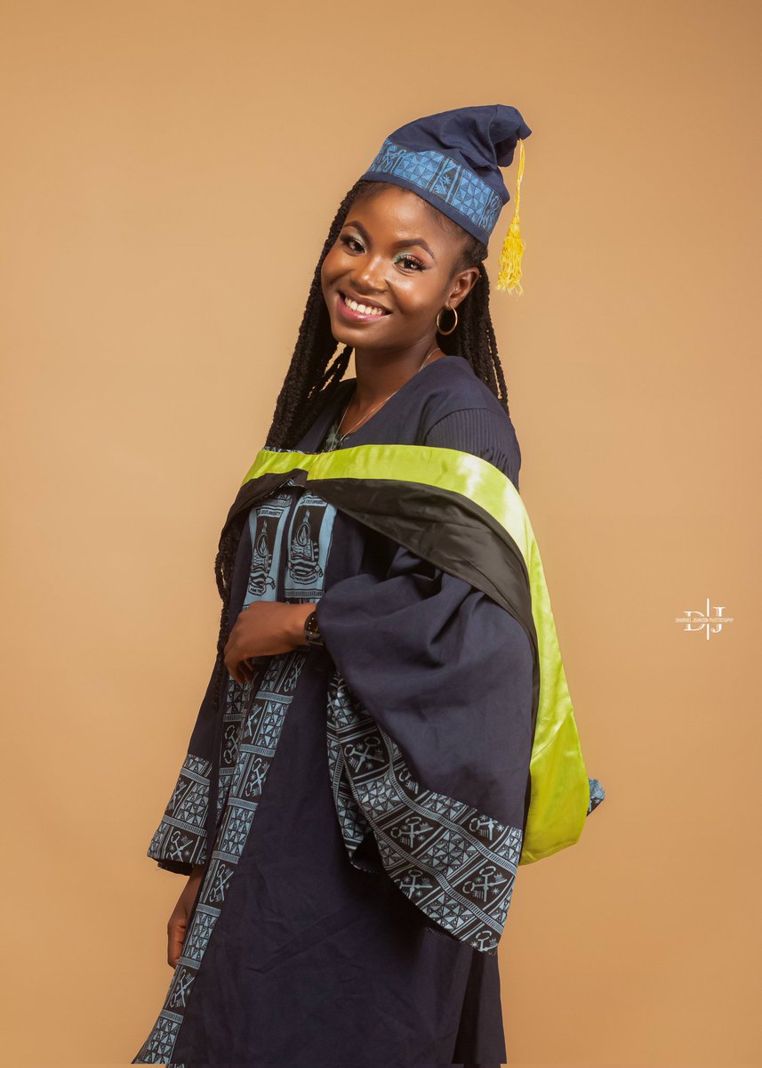 janet_ebi's tweet photo. πGraduated as the best graduating student in the Faculty of Social Sciences 2020/2021
πBest graduating student department of Psychology 2020/2021
πFirst Class Hons. 4.81/5.0
God is the greatest and I give all honour to Him.
#LASU26thConvocation https://t.co/aQWxYnWzqA