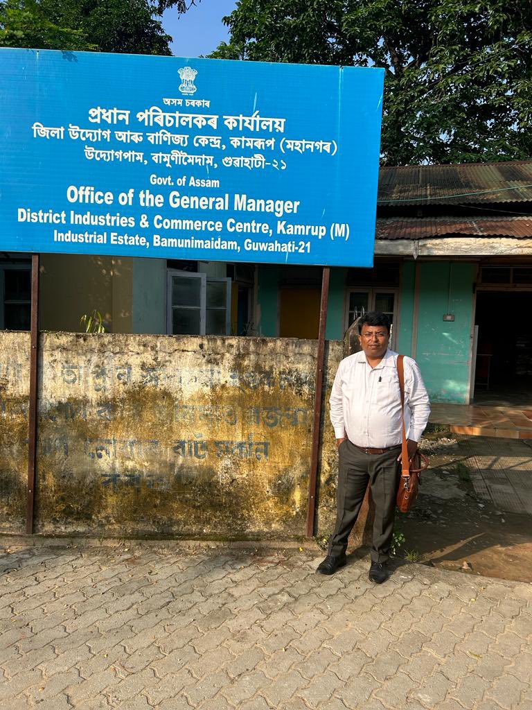 nimsmeeconnect's tweet image. As a part of "#Study on #Reengineering and #Restructuring of DIs & DICs" by #nimsme in the #northeastern #states of #India, the team on field interacted with Mr. Umesh Kumar, GM #DICC, #Kamrup, #Assam.