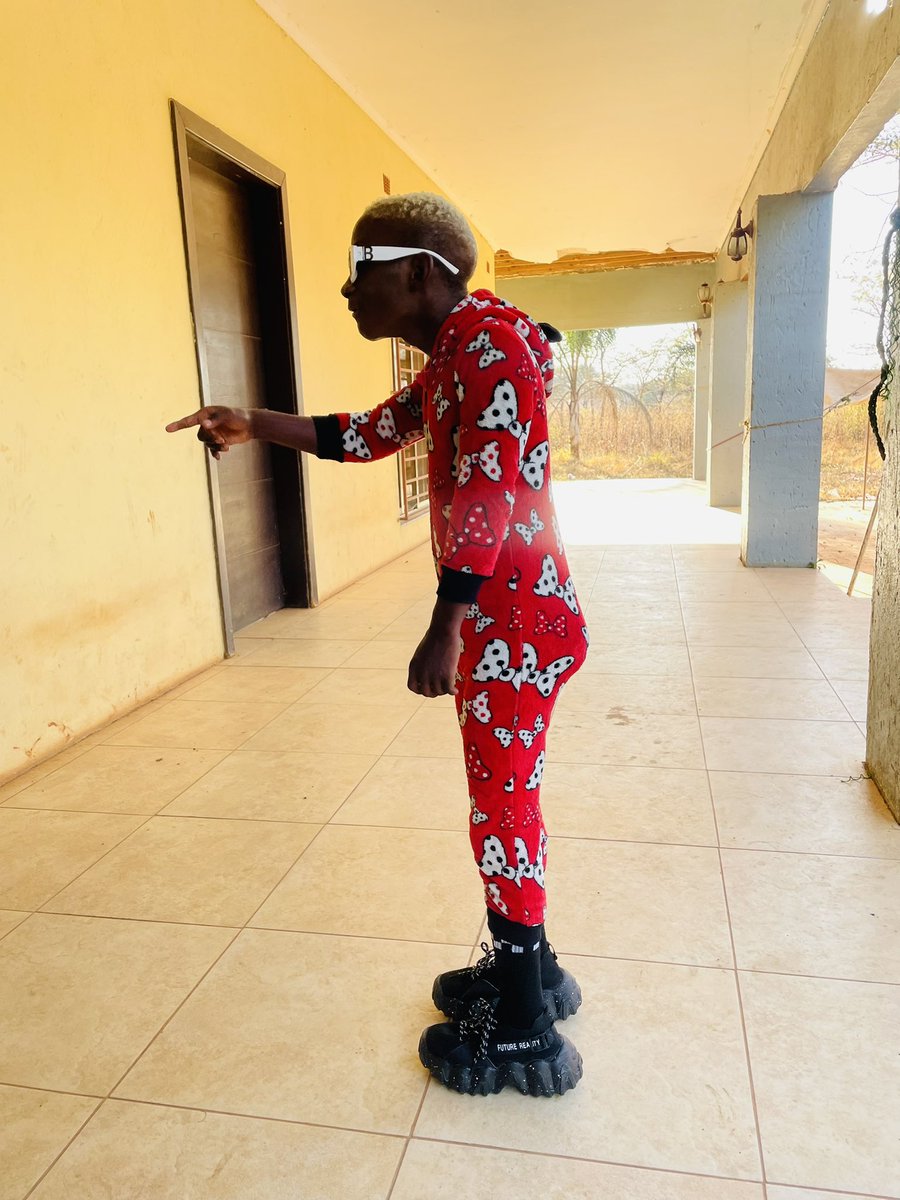 kopalarichman's tweet photo. It’s June cold season 😂😂🔥🔥

Boss wabonse 🇿🇲🌏🌍🌎✍️✍️✈️✈️ https://t.co/SlteVbcMwZ