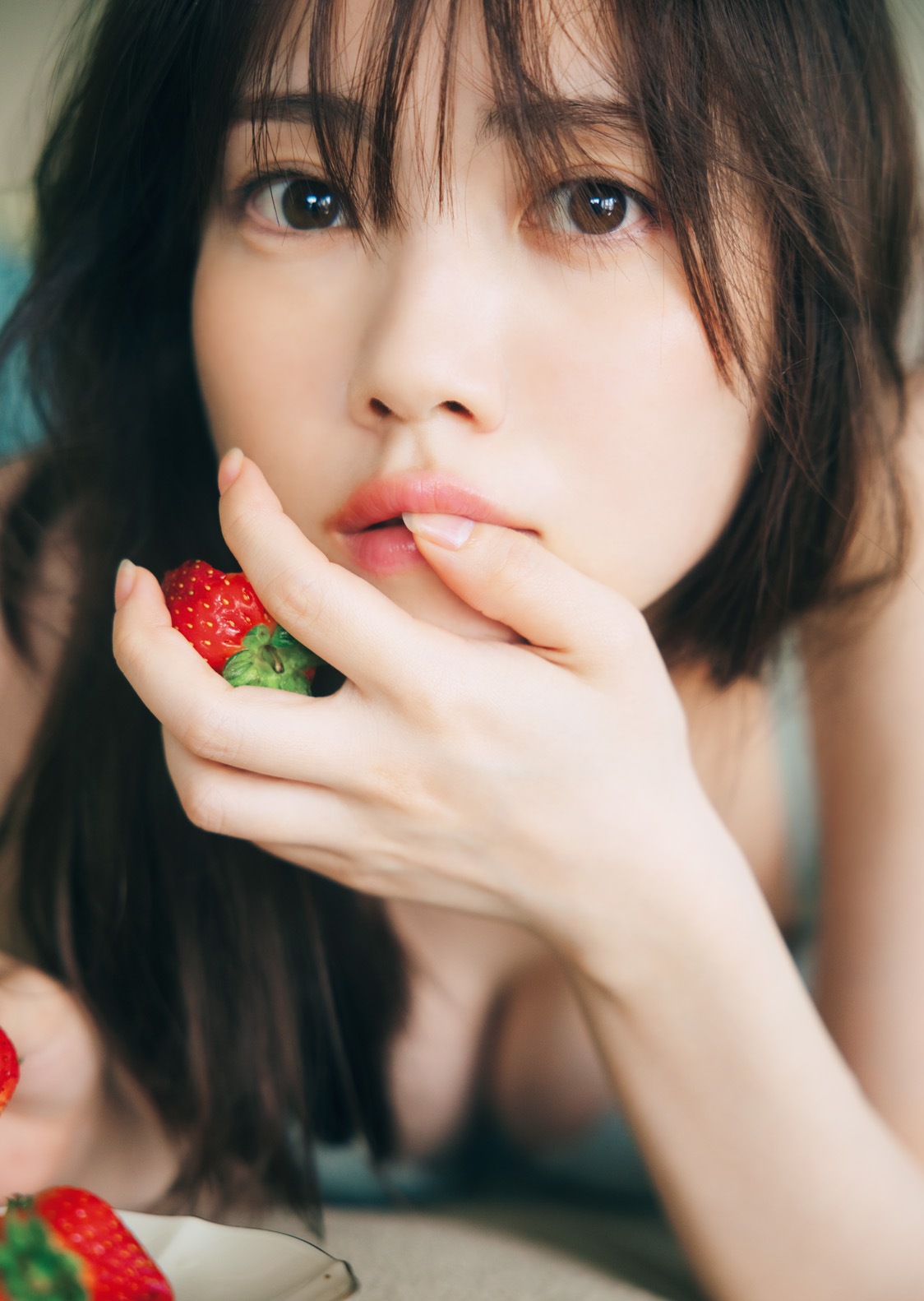 乃木坂46 田村真佑1st写真集『恋に落ちた瞬間』【公式】発売中 乃木坂46 田村真佑1st写真集『恋に落ちた瞬間』【公式】発売中