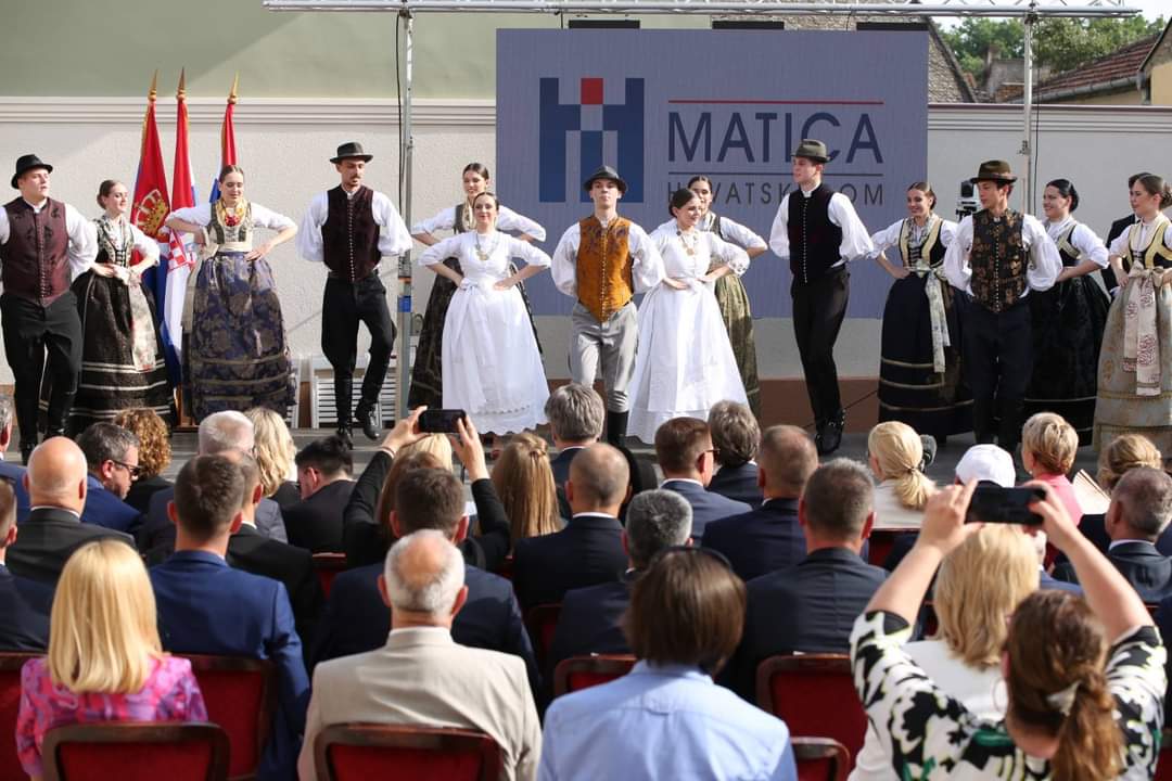 Hrvatska Riječ tweet media